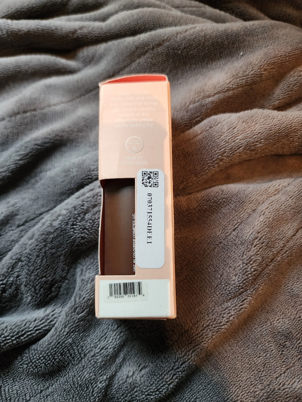 ColourPop Pretty Fresh Hyaluronic Hydrating Foundation - Picture 2 of 7